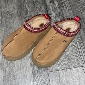 UGG TAZZ platform slipper